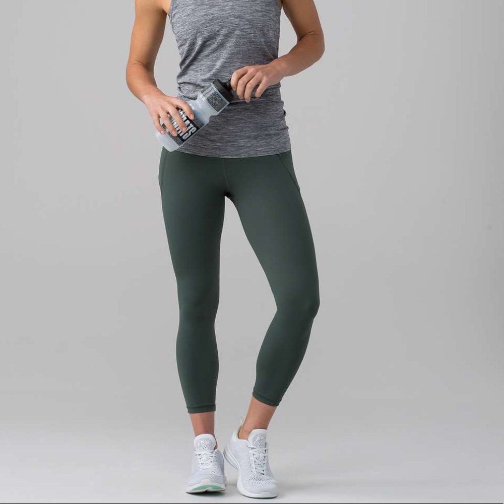 Lululemon Final Lap Crop 23”